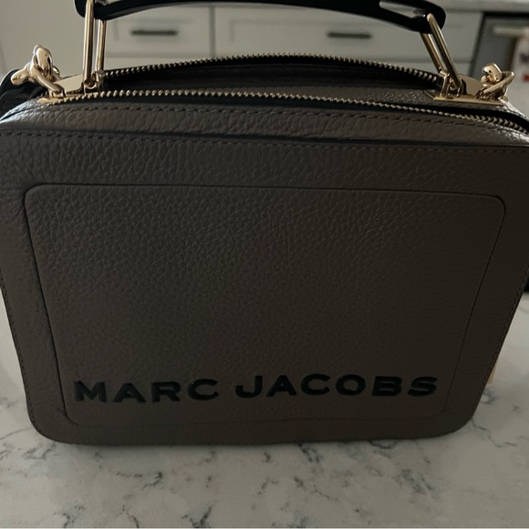 Women’s handbag - Picture 14 of 15